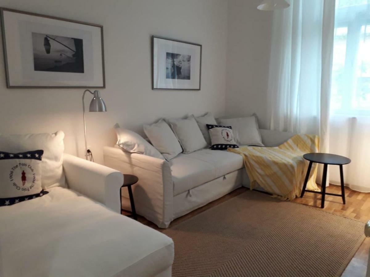 La Dolce Vita, Luxury In The Absolute Center Leilighet Burgas by Eksteriør bilde
