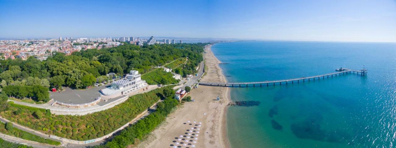 La Dolce Vita, Luxury In The Absolute Center Leilighet Burgas by Eksteriør bilde